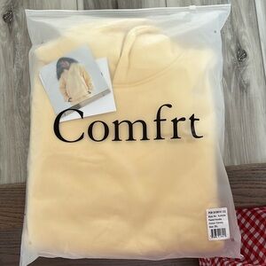 Comfrt pastel canary yellow hooded sweatshirt 2XL